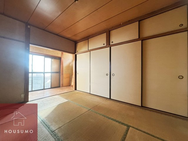 【泉町山口貸家の和室】