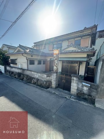 【泉町山口貸家の外観】