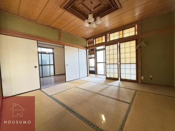 【泉町山口貸家の和室】