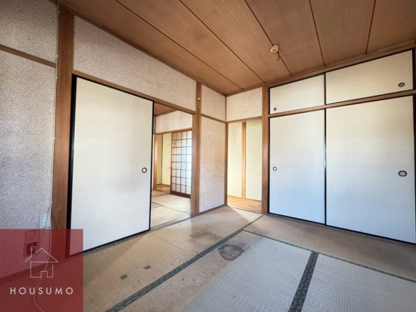 【泉町山口貸家の和室】