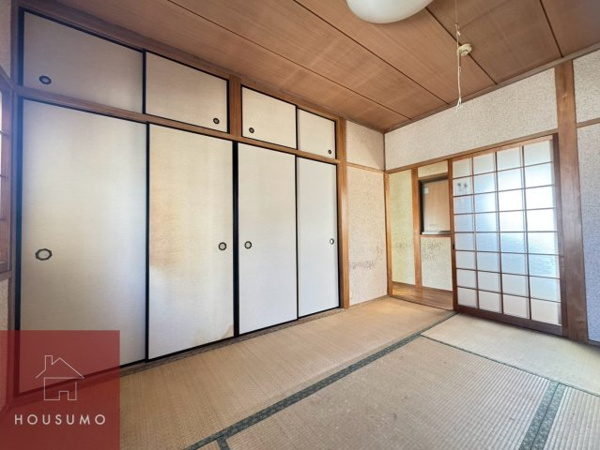 【泉町山口貸家の和室】