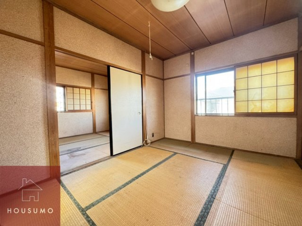【泉町山口貸家の和室】