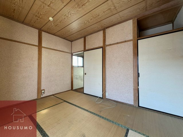 【泉町山口貸家の和室】
