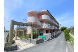 ヴィラージュ私市の外観