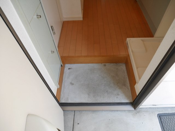 リバティハイツ竹下の玄関