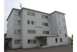 ラ・セマーナの外観