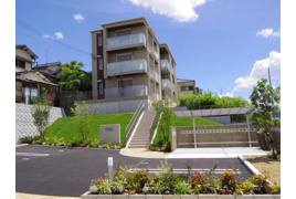 大和郡山市城町のマンションの外観