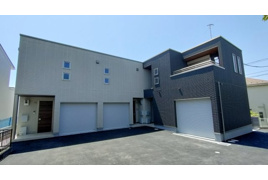 パピリオ湘南（ガレージハウス）の外観