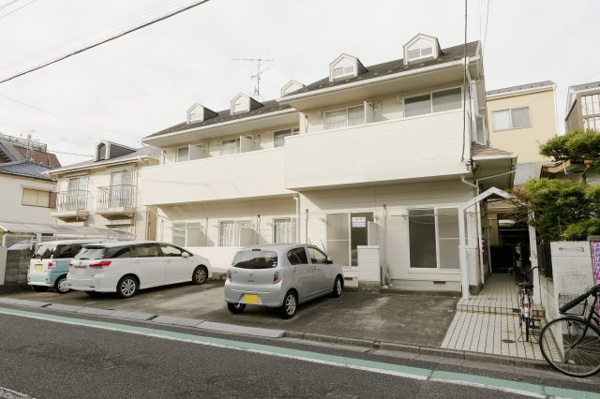 メゾンフジの外観