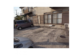 メゾン赤井駐車場の外観