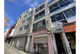 佐藤ビルの外観