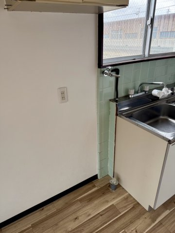 【ルピナスかつらぎB棟のキッチン】