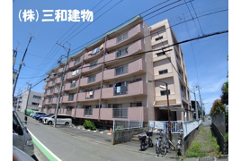 東和ロイヤルハイツの外観