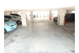 メゾン島田駐車場の外観