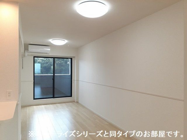 【コート桜道の居間】