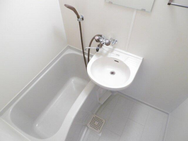 サマックス大和田の浴室