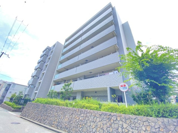 エスリード苦楽園老松町の外観