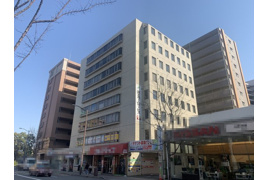 エッグビル第三江坂の外観