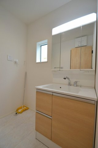 【広島市安佐北区あさひが丘の戸建ての洗面所】