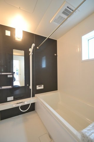 【広島市安佐北区あさひが丘の戸建ての浴室】