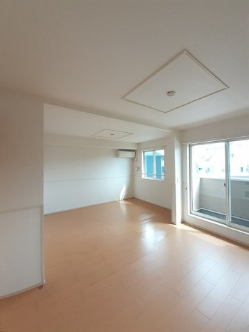 高松市国分寺町新名 2階建 築13年のイメージ