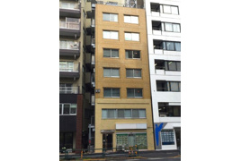 ワコー代々木ビルの外観