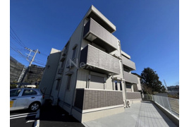 アベニール大倉山の外観