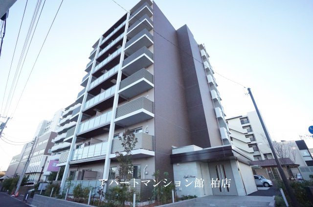 LIGHT HOUSEのイメージ