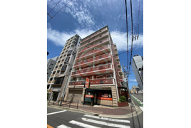 大阪市中央区瓦屋町のマンションの外観