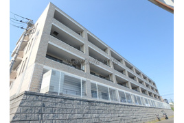 ジュビランあざみ野の外観