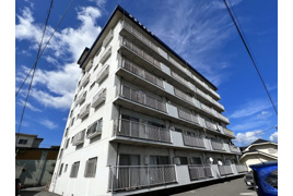 宝物産ビルの外観