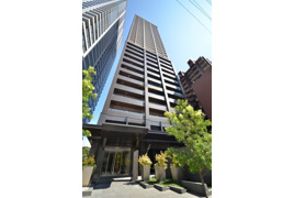 リバーサイドタワー中之島の外観