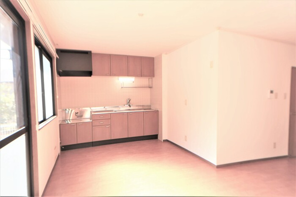 【コートヴィレッジⅢのキッチン】