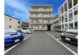 フィットハイム日の出の外観