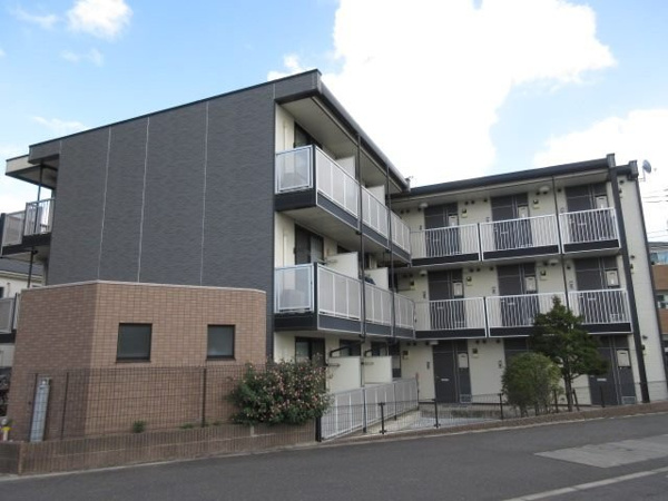 レオパレス川崎港町の外観