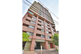 ファミール心斎橋EASTの外観