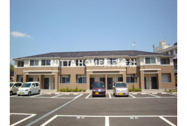 豊岡市日高町岩中のアパートの外観