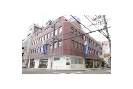 亀井興産ビルの外観