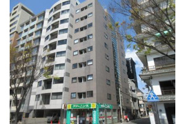 グランドパレス御池の外観