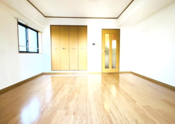 【エスペール21樋之口の居間】