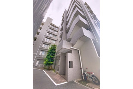 琳和クレストコートの外観