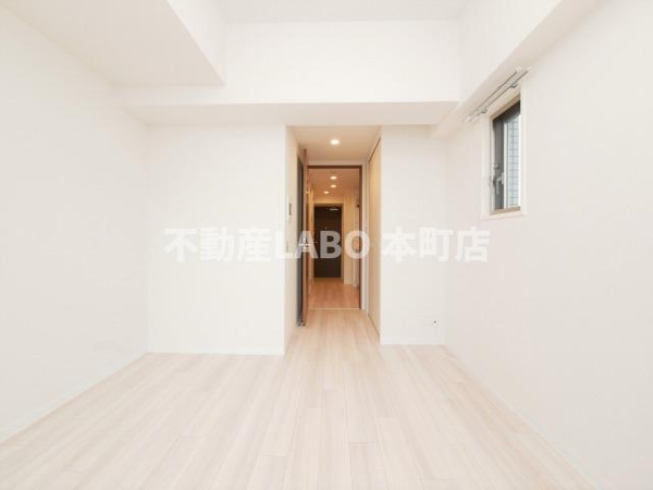 【エスリード西九条レジデンスの寝室】