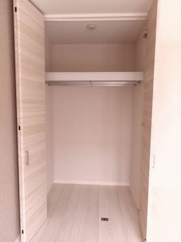 【シャーメゾンサンフォレスト　Ａ棟の収納】