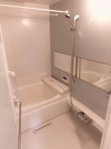 【シャーメゾンサンフォレスト　Ａ棟の浴室】