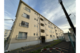 東逗子第二団地16号棟の外観