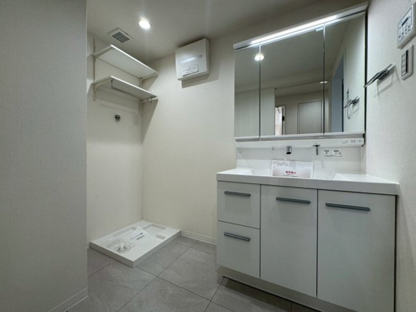 【ロイヤル芦屋川の洗面所】