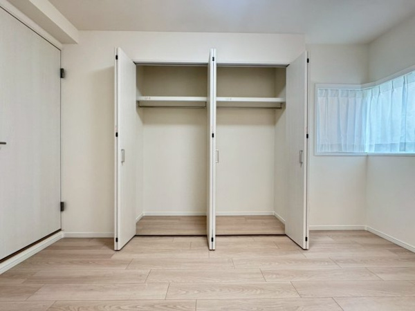 【ロイヤル芦屋川の収納】