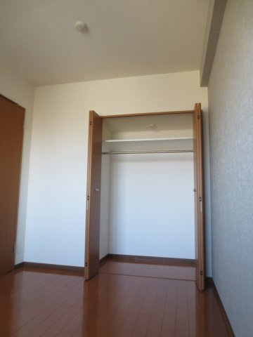 園生テクノプラザの収納