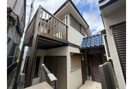 横浜市港北区日吉本町の戸建ての外観