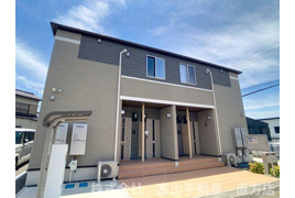 直方市大字感田のアパートの外観